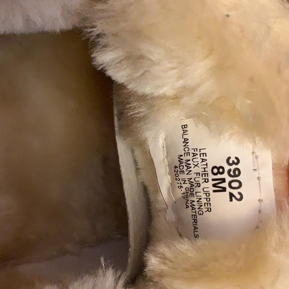 Minnetonka slippers - Picture 4 of 5